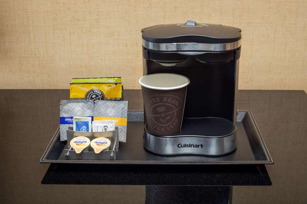 Doubletree Boston North Shore Данверс Номер фото