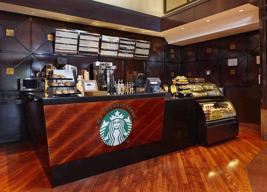 Doubletree Boston North Shore Данверс Ресторан фото